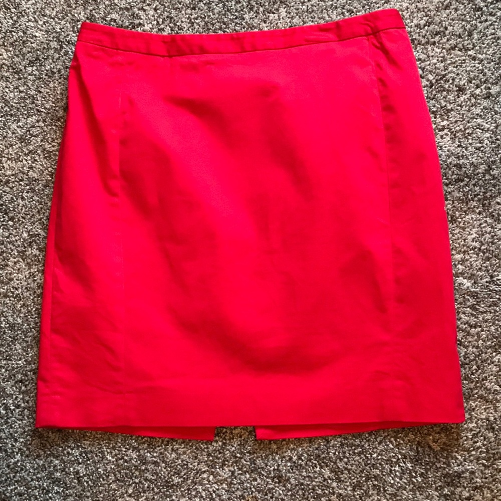 🍀 Express Red Skirt (8)